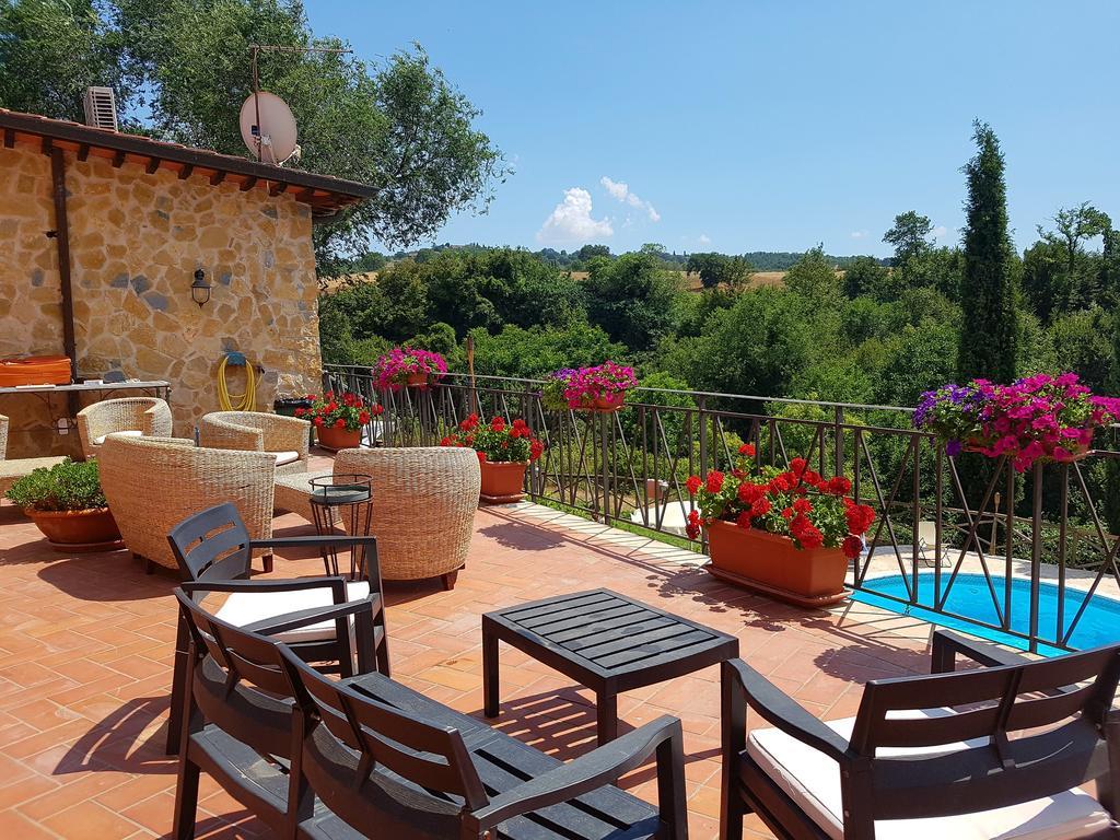 Agriturismo Podere S. Croce Saturnia Exterior foto
